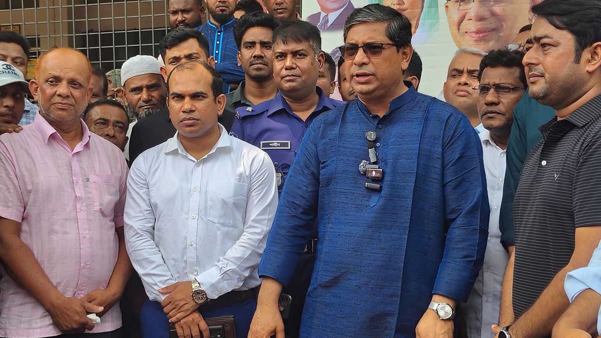 দেশে জ্বালানি তেলের মজুত ও সরবরাহ স্বাভাবিক: প্রতিমন্ত্রী
