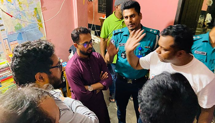 ববি ছাত্রলীগ সদস্যের সঙ্গে ‘গোপন বৈঠক’, চারজনকে থানায় নিল পুলিশ