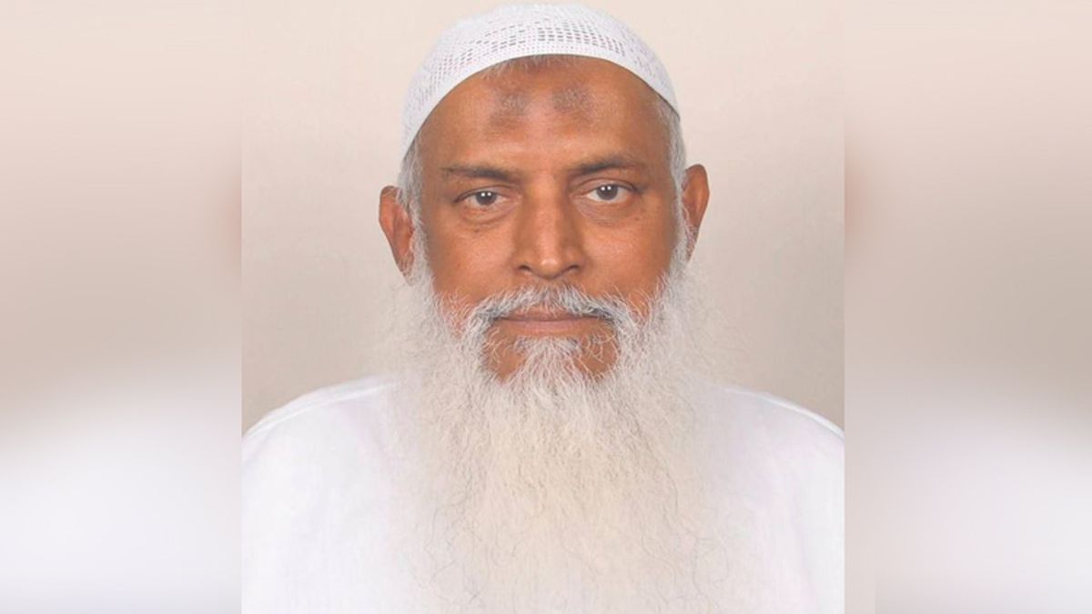 ধর্মমন্ত্রীর ত্বরিত উদ্যোগে দেশে ফিরলেন আটকে পড়া ৩৩ উমরাহ যাত্রী