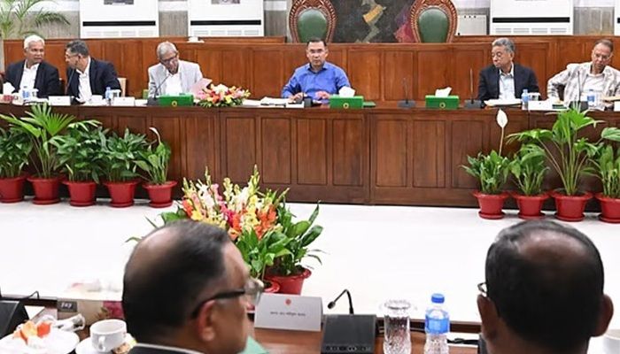 অফিস-ব্যাংক বন্ধ বিকাল ৪টায়, দোকানপাট ৬টায়