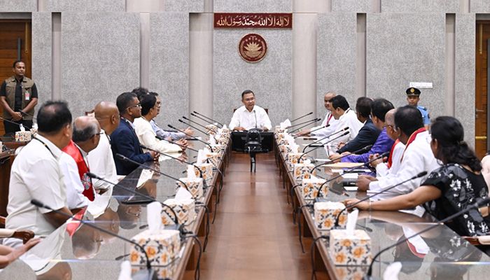 প্রধানমন্ত্রীর সঙ্গে প্রোটেস্ট্যান্ট চার্চের নেতৃবৃন্দের শুভেচ্ছা বিনিময়
