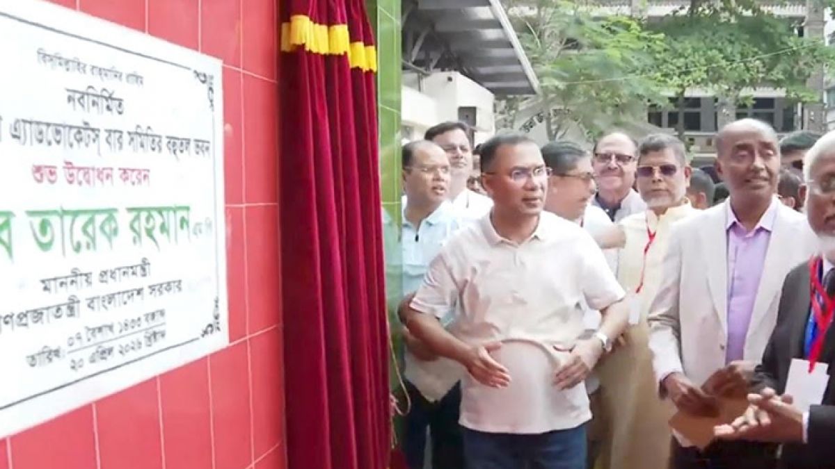 বগুড়ায় ব্যস্ত সময় কাটছে প্রধানমন্ত্রীর