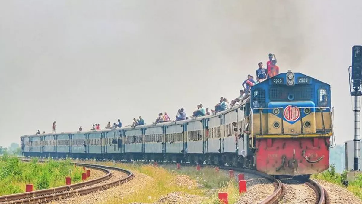 ঈদযাত্রায় ট্রেনের অগ্রিম টিকিট বিক্রি শুরু ১৩ মে