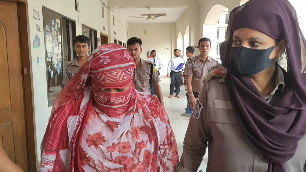 বড় বোনের হয়ে কারাগারে যাওয়ার অভিযোগে ছোট বোন রিমান্ডে 