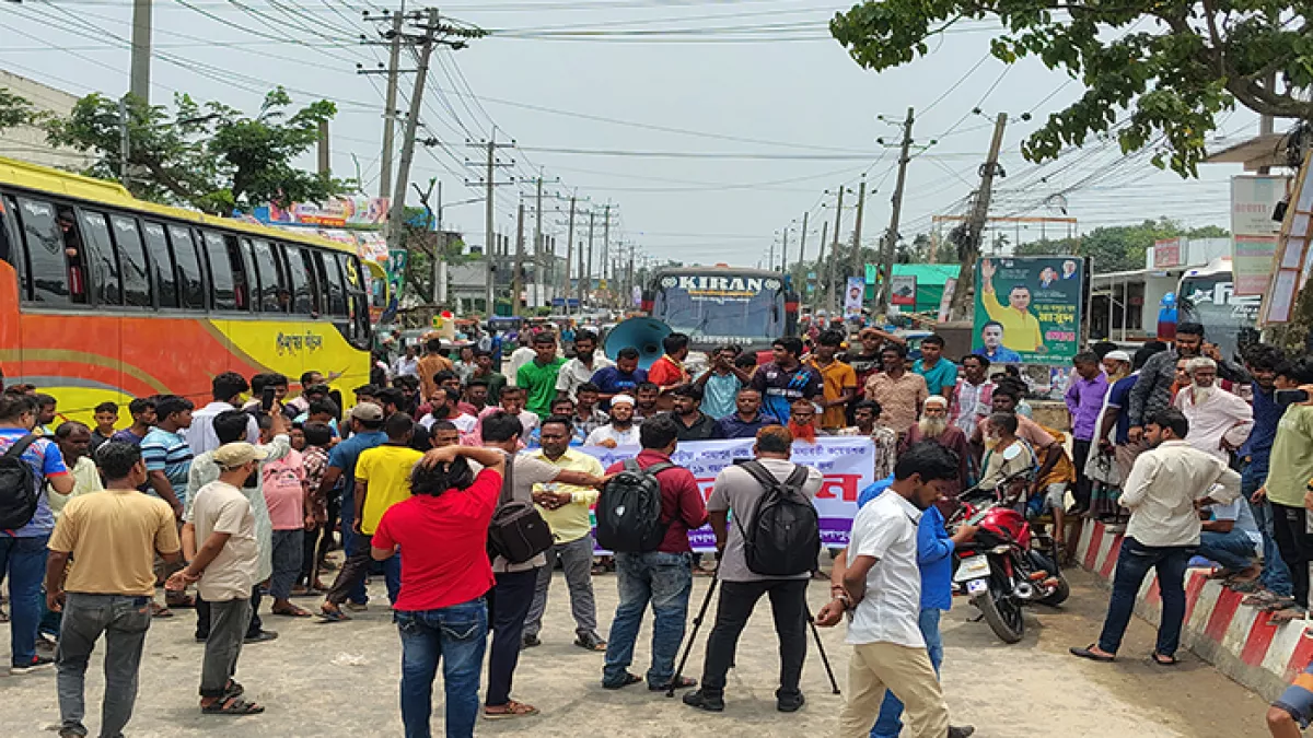 ভোগান্তির ১৯ বছর, ক্ষোভে ফুঁসছে  এলাকাবাসী