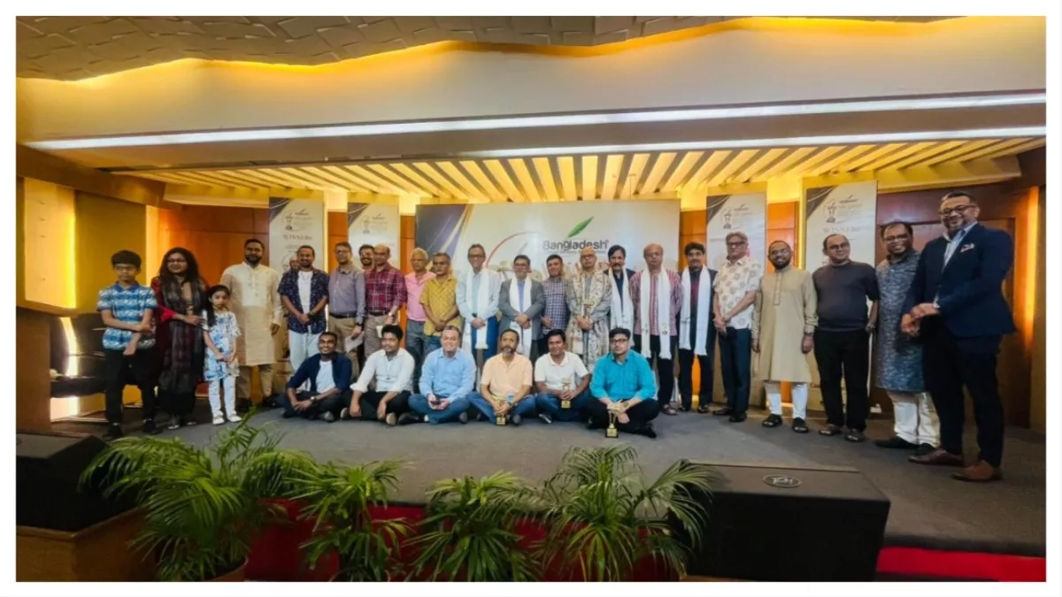 ভ্রমণ সাহিত্য ও সৃজনশীলতায় অবদানে ট্রাভেল রাইটার্স অ্যাসোসিয়েশনের পুরষ্কার
