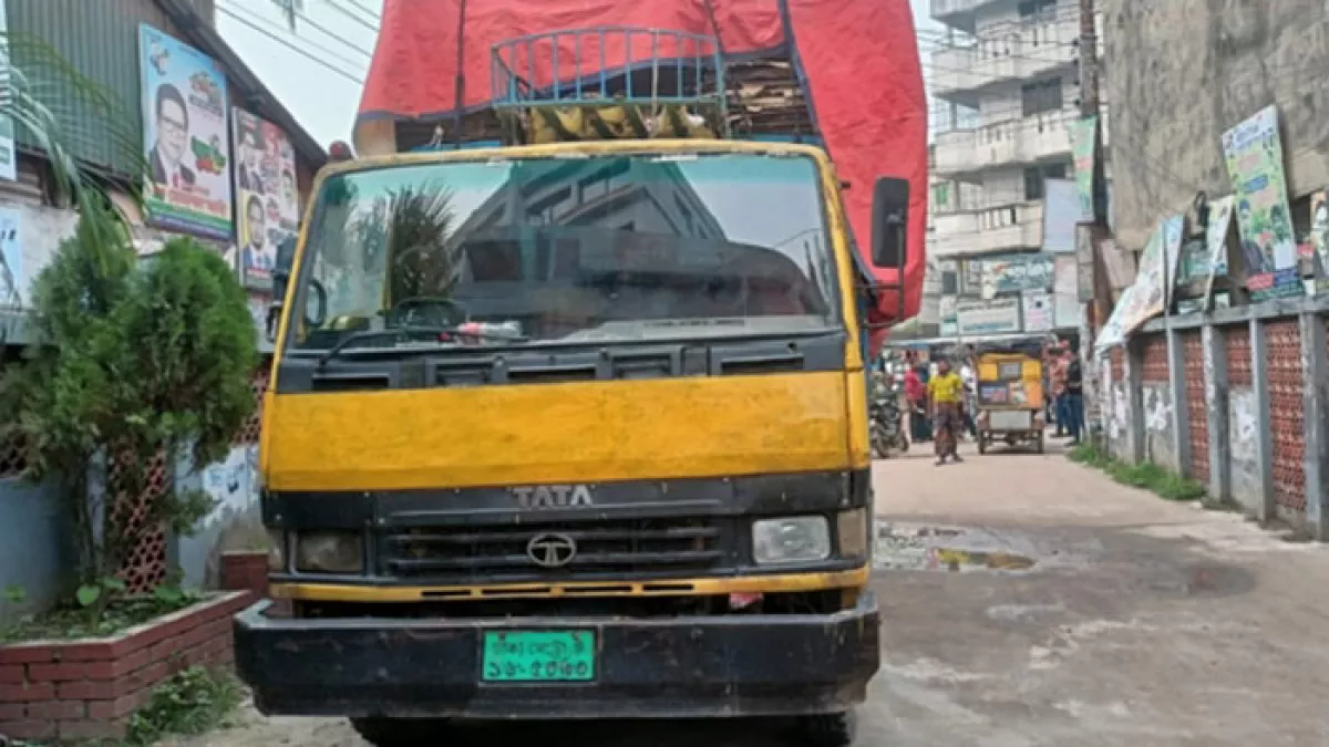 বিসিকে ঝুট ব্যবসা নিয়ে তিনপক্ষ মুখোমুখি