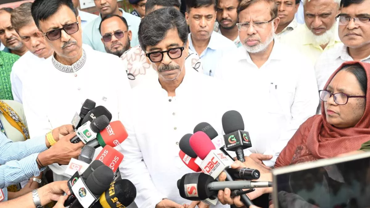গবেষণায় সফলদের স্বর্ণপদক ও পদোন্নতিতে অগ্রাধিকার দেওয়া হবে: কৃষিমন্ত্রী