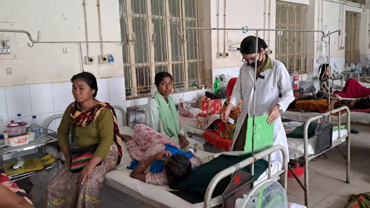 ঈদে দায়িত্ব ভাগাভাগি, মানবিকতার দৃষ্টান্ত বান্দরবানের স্বাস্থ্যকর্মীদের