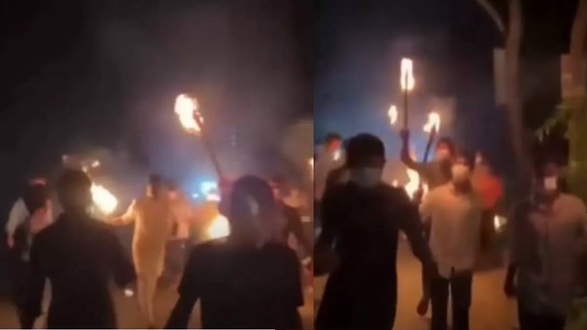 ঈদের রাতে মধুখালীতে ছাত্রলীগের ঝটিকা মশাল মিছিল