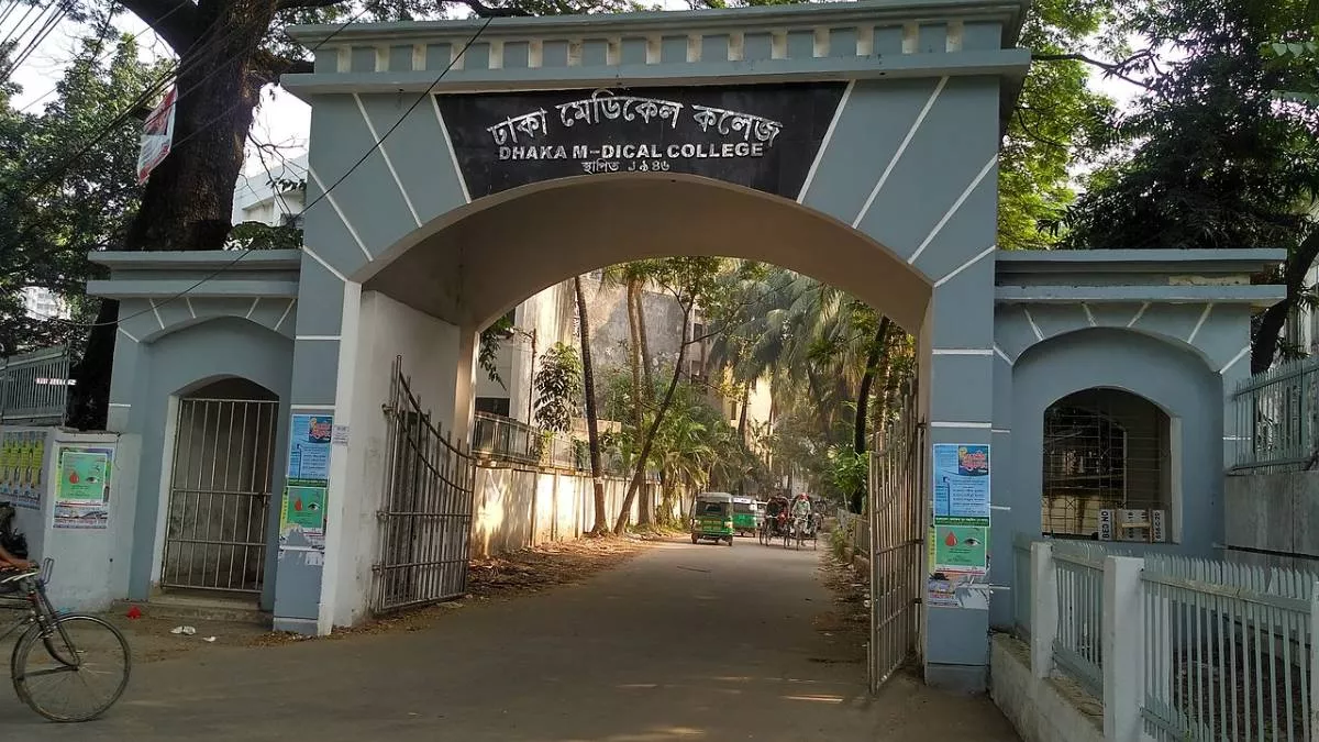 বাড্ডায় চিপস ফ্যাক্টরি থেকে দুই শ্রমিকের দগ্ধ মরদেহ উদ্ধার