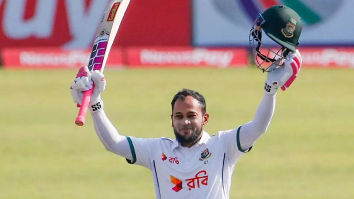 মুমিনুলকে টপকে মুশফিকের রেকর্ড
