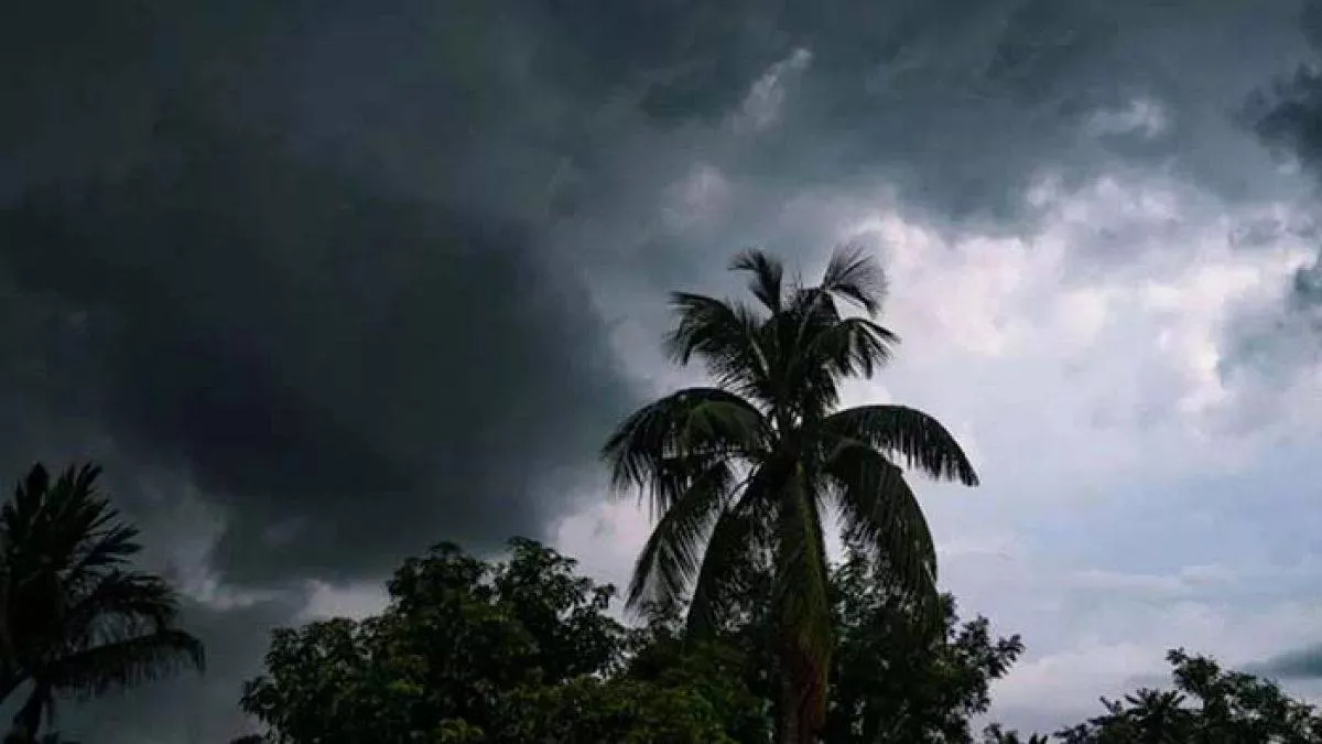 তাপপ্রবাহের মধ্যে দেশের ১২ অঞ্চলে ঝড়ের আভাস