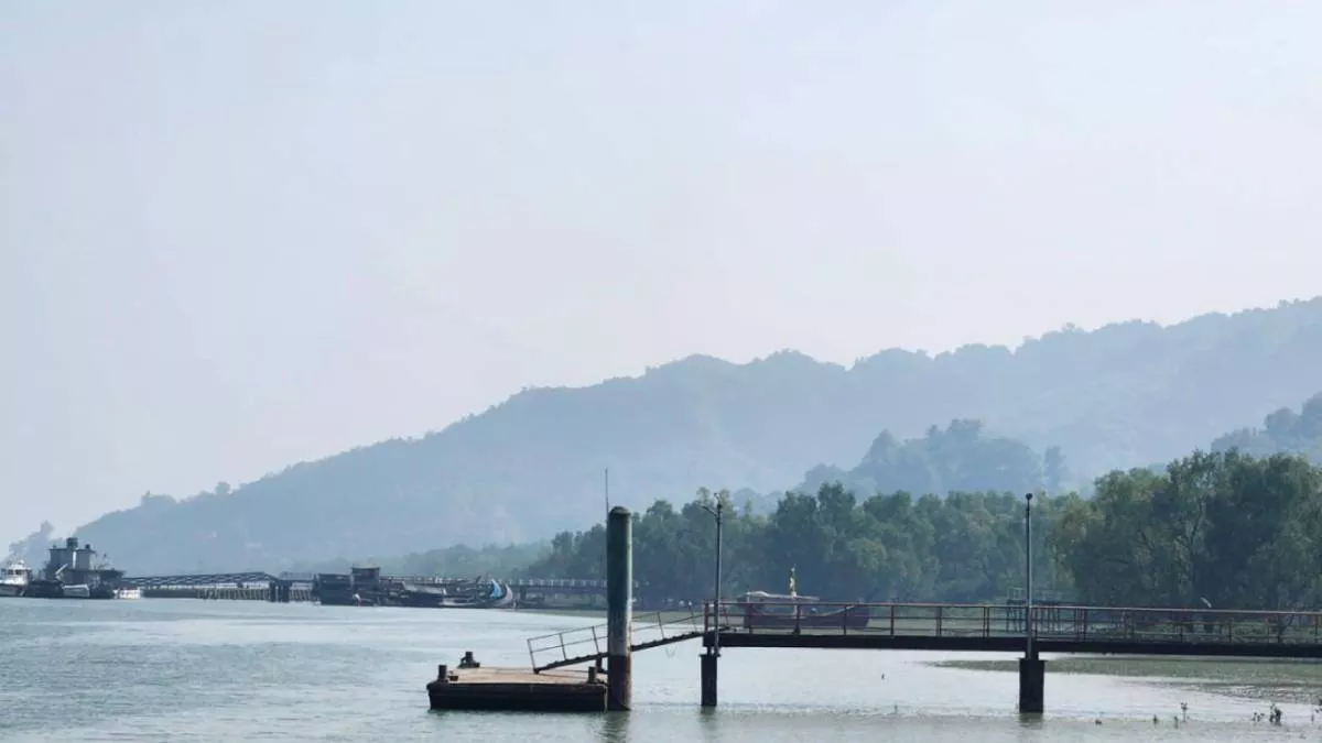 ঈদে টেকনাফ স্থলবন্দরে ছয় দিনের ছুটি