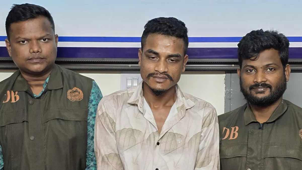 বগুড়ায় কথিত কোবরা গ্রুপের প্রধান গ্রেপ্তার