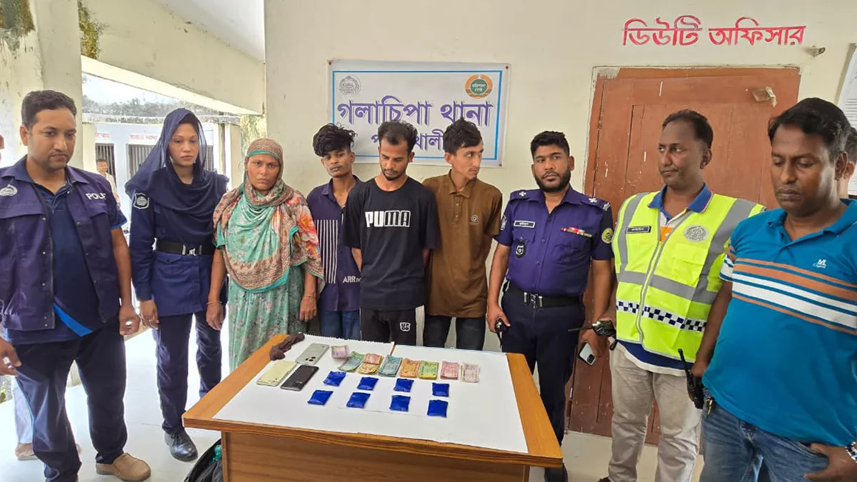 গলাচিপায় ইয়াবাসহ ৪ মাদক কারবারি আটক