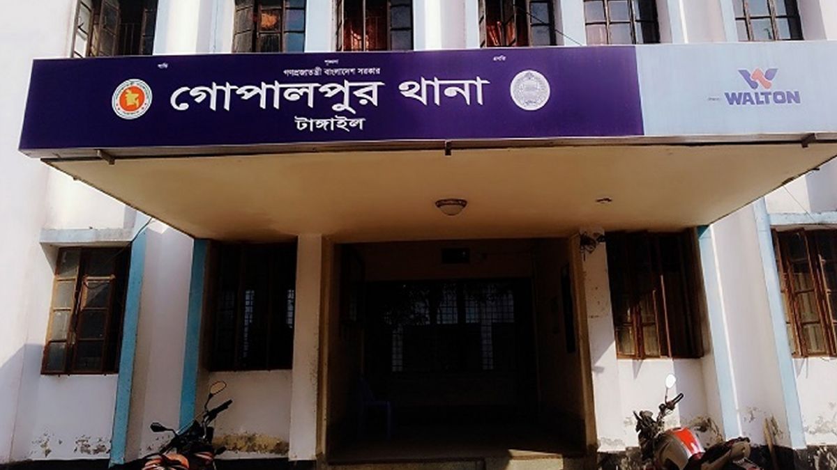স্কুলছাত্রীকে ধর্ষণ মামলায় প্রধান শিক্ষক গ্রেপ্তার 