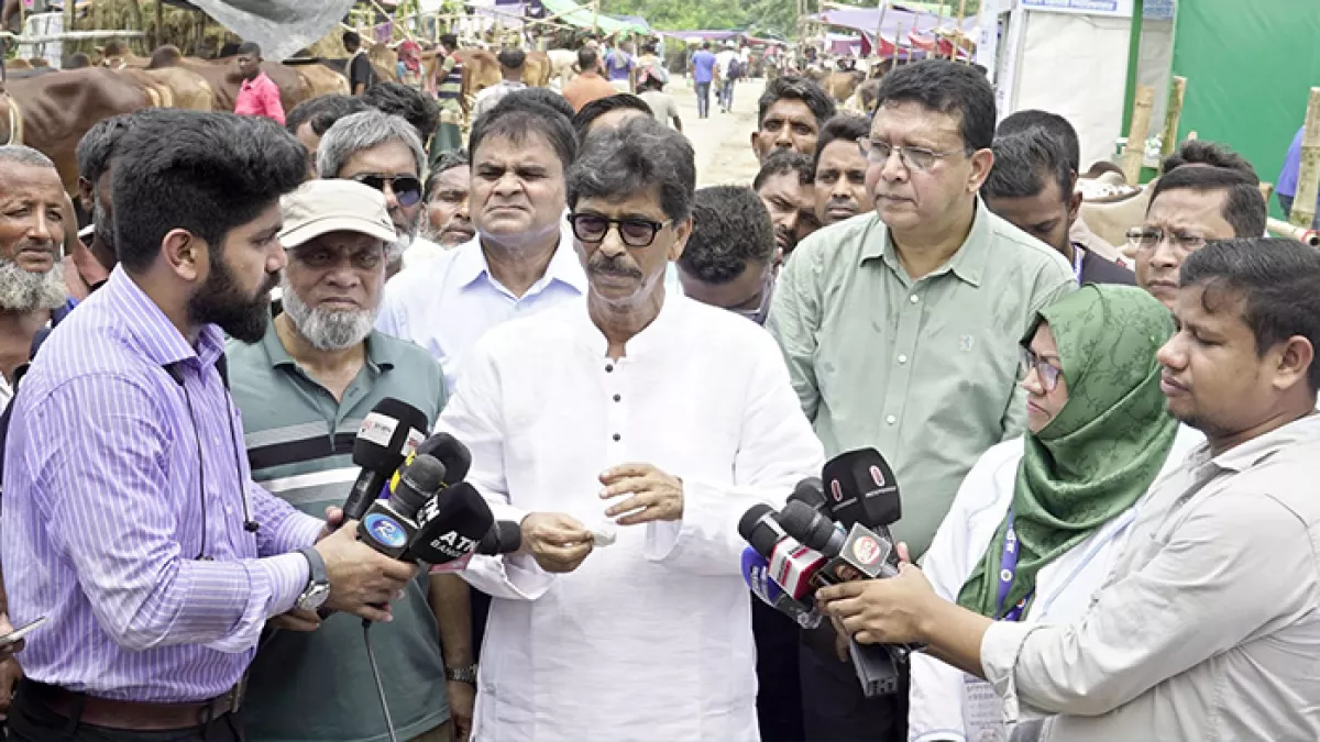 পশুর হাটে নিরাপত্তা নিশ্চিতে বিশেষ ব্যবস্থা: প্রাণিসম্পদ মন্ত্রী
