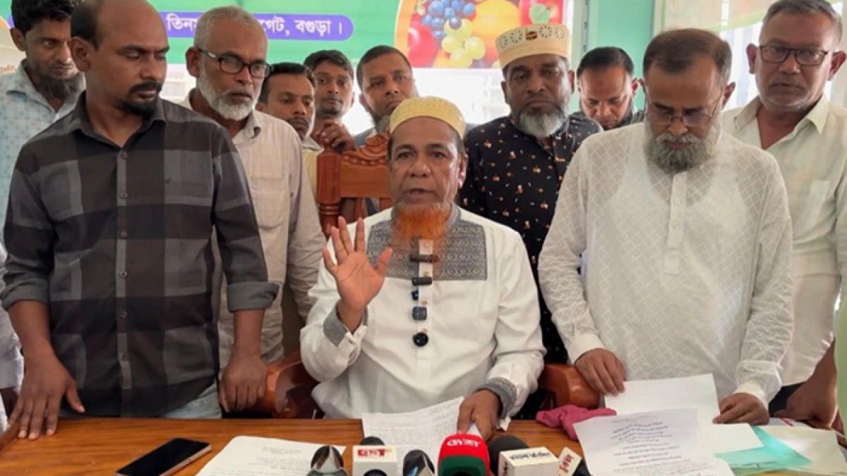 বগুড়ায় ফল ব্যবসায়ী সমিতি থেকে একযোগে ৫৪ জনের পদত্যাগ