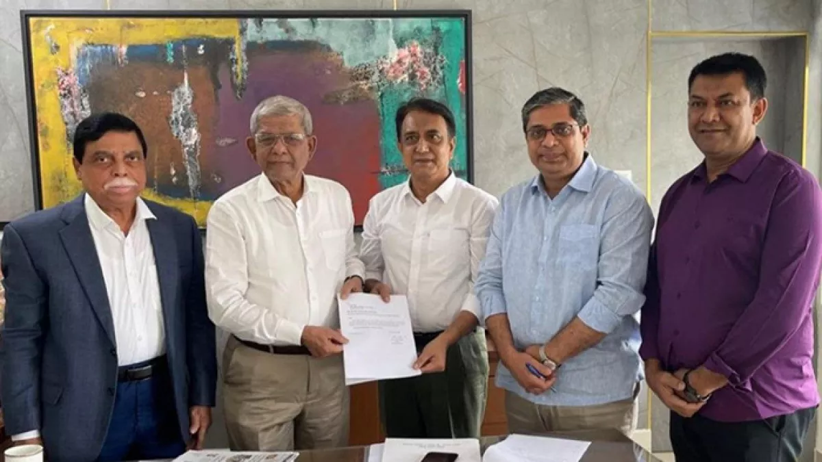 বগুড়া সিটি করপোরেশনের প্রথম প্রশাসক এম আর ইসলাম স্বাধীন