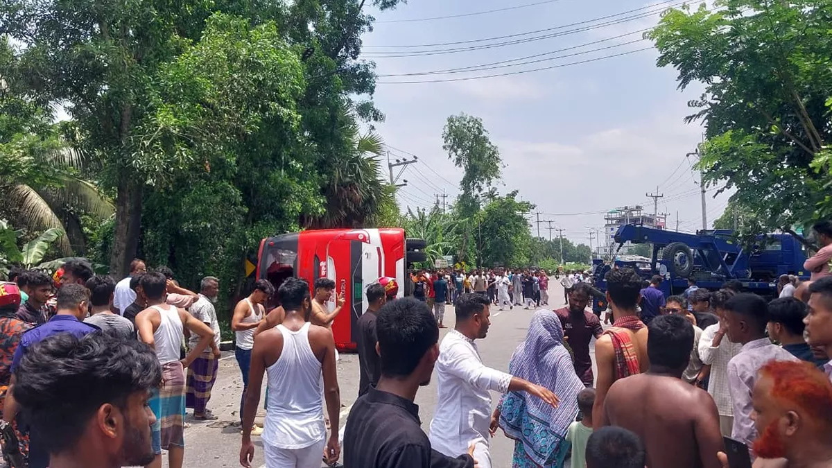 একই পরিবারের তিনজনসহ নিহত ৫, আশঙ্কাজনক কয়েকজন