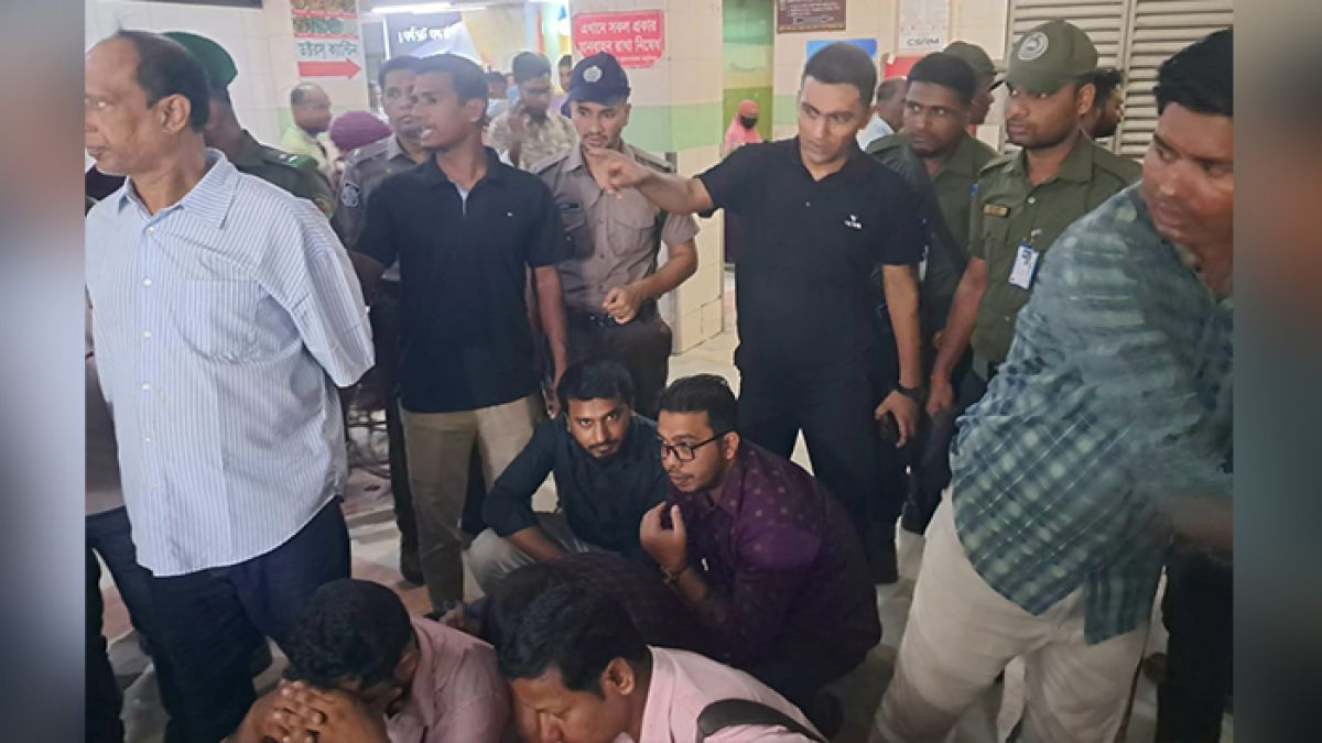 ঢাকা মেডিক্যালে ৬০ ‘দালাল’ আটক