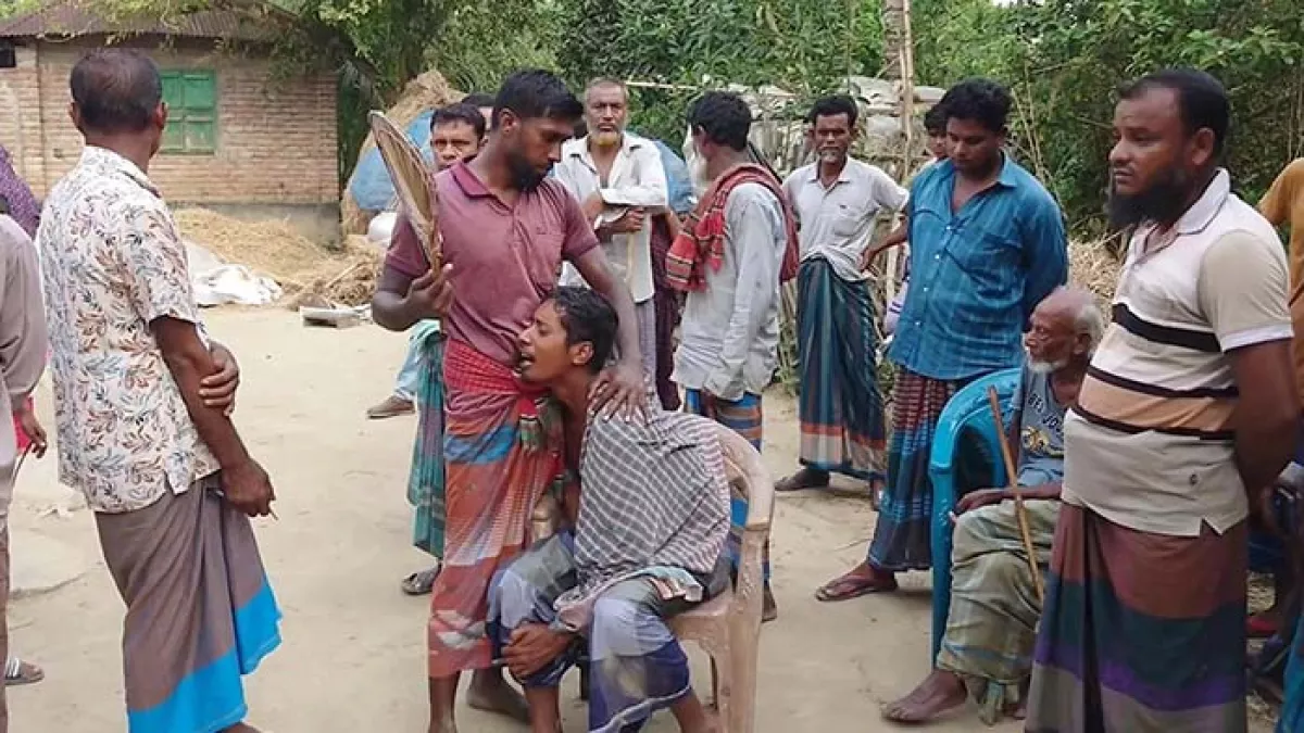 বিদ্যুৎস্পৃষ্ট স্বামীকে বাঁচাতে গিয়ে প্রাণ গেল স্ত্রীরও