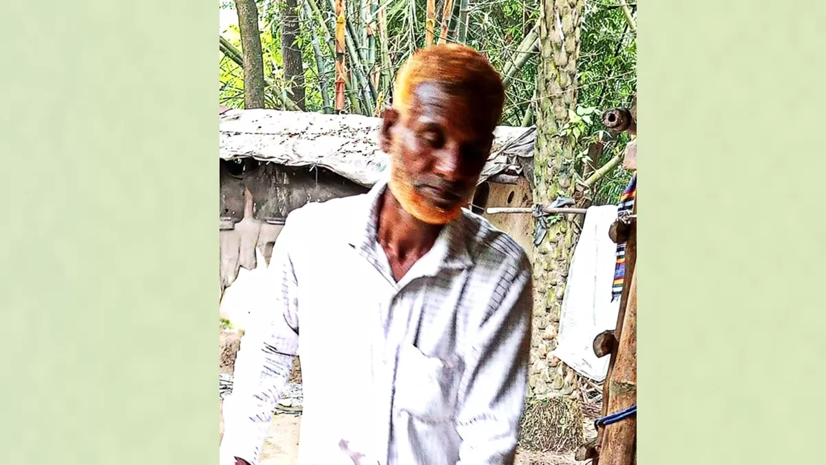 আম খাওয়ার সময় শ্বাসনালীতে আটকে প্রাণ গেল বৃদ্ধের