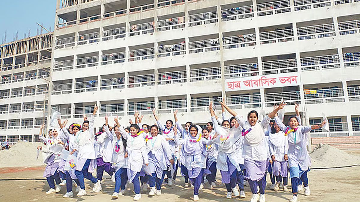 আবাসিক স্কুল: প্রয়োজন না প্রবণতা