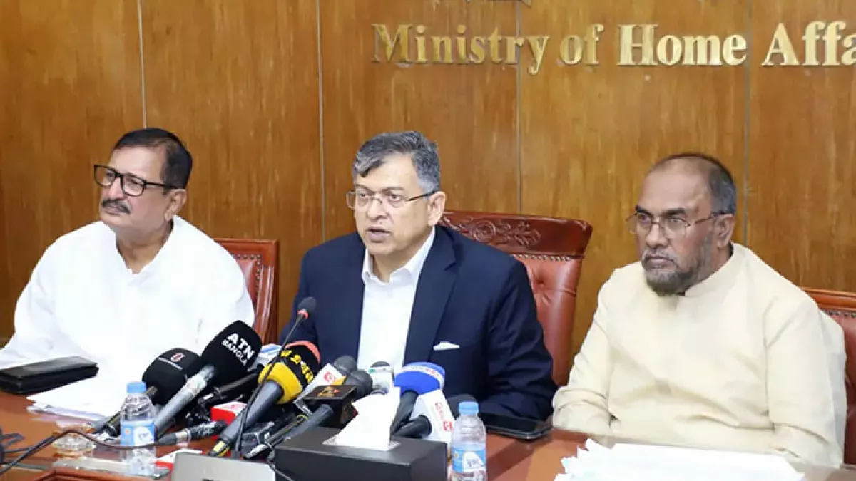 মাঠ থেকে সেনাবাহিনী পর্যায়ক্রমে তুলে নেওয়া হবে: স্বরাষ্ট্রমন্ত্রী