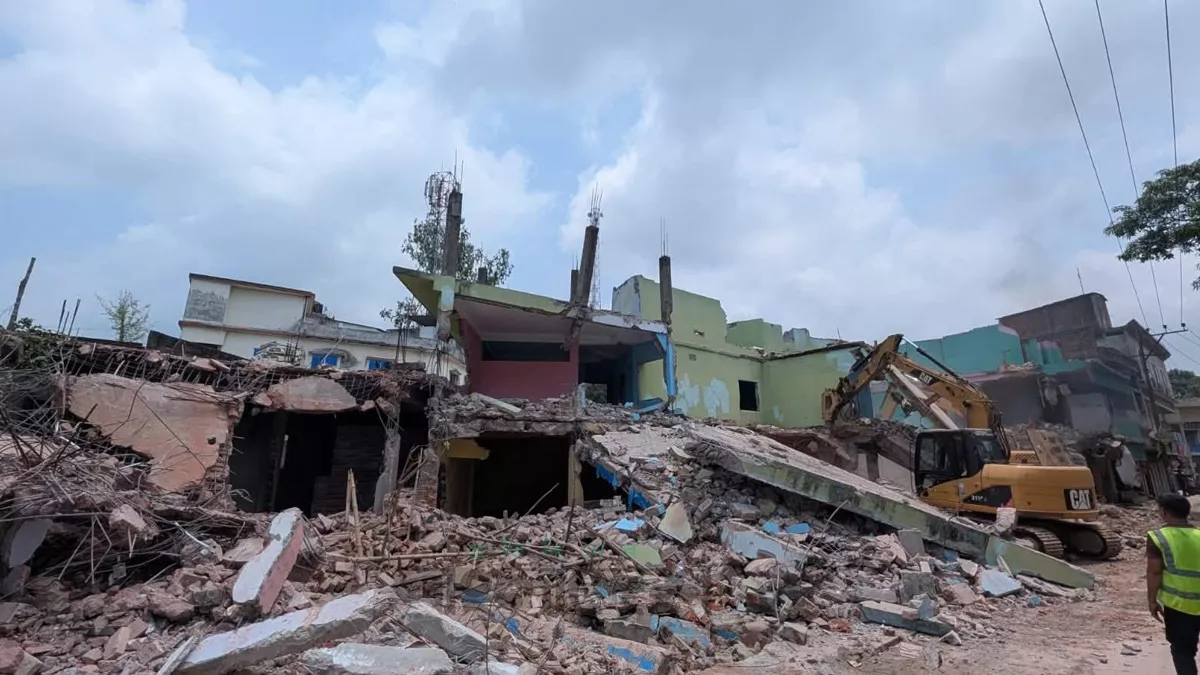 শিবগঞ্জে ৪০ বছর পর দখলমুক্ত বিদ্যালয়ের জমি