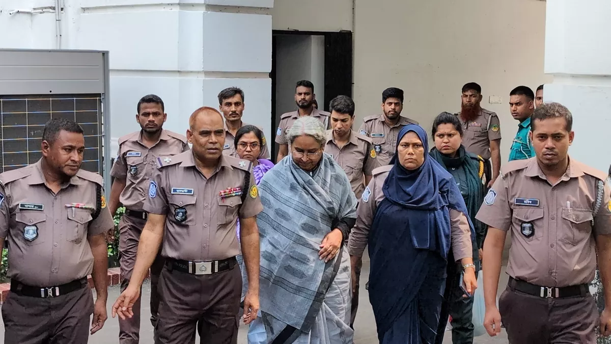  দীপু মনি, ফারজানা রুপা ও মোজাম্মেল বাবুকে নেওয়া হলো ট্রাইব্যুনালে