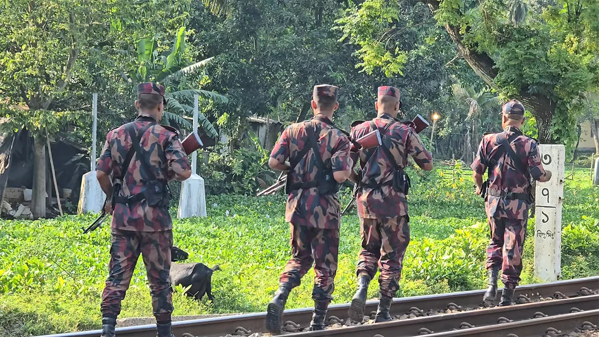 হিলি সীমান্তে বিজিবির কড়া নজরদারি