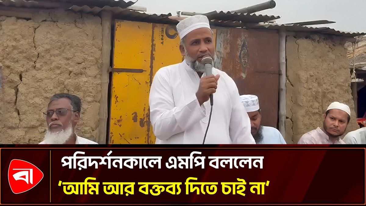 গোমস্তাপুরে পানির নিচে হাজার বিঘা জমির ধান 