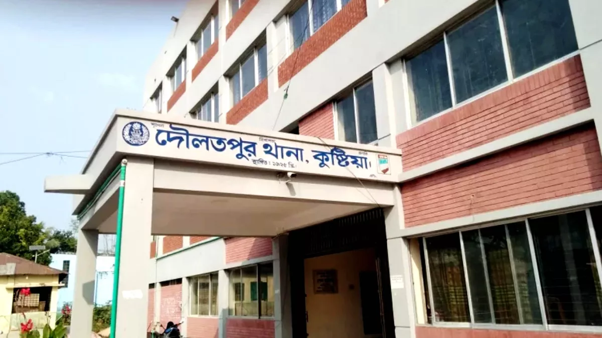 কুষ্টিয়ায় মাইক্রোবাসের ধাক্কায় মোটরসাইকেল আরোহী কিশোর নিহত