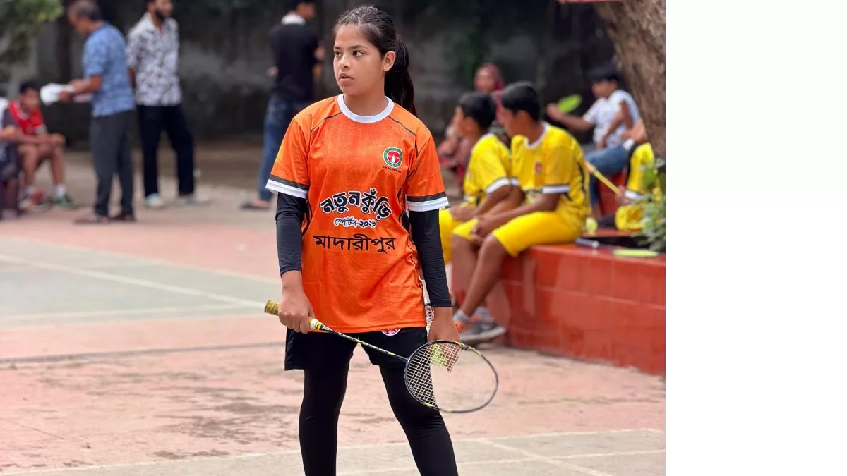 ব্যাডমিন্টনে অপরাজিত চ্যাম্পিয়ন হয়ে জাতীয় পর্যায়ে হুমায়রা