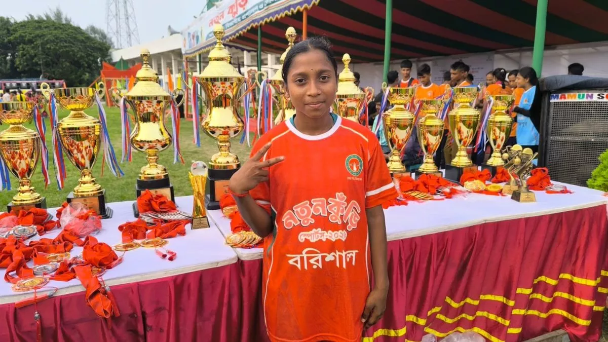 হ্যাটট্রিকে চমক শ্রাবন্তীর