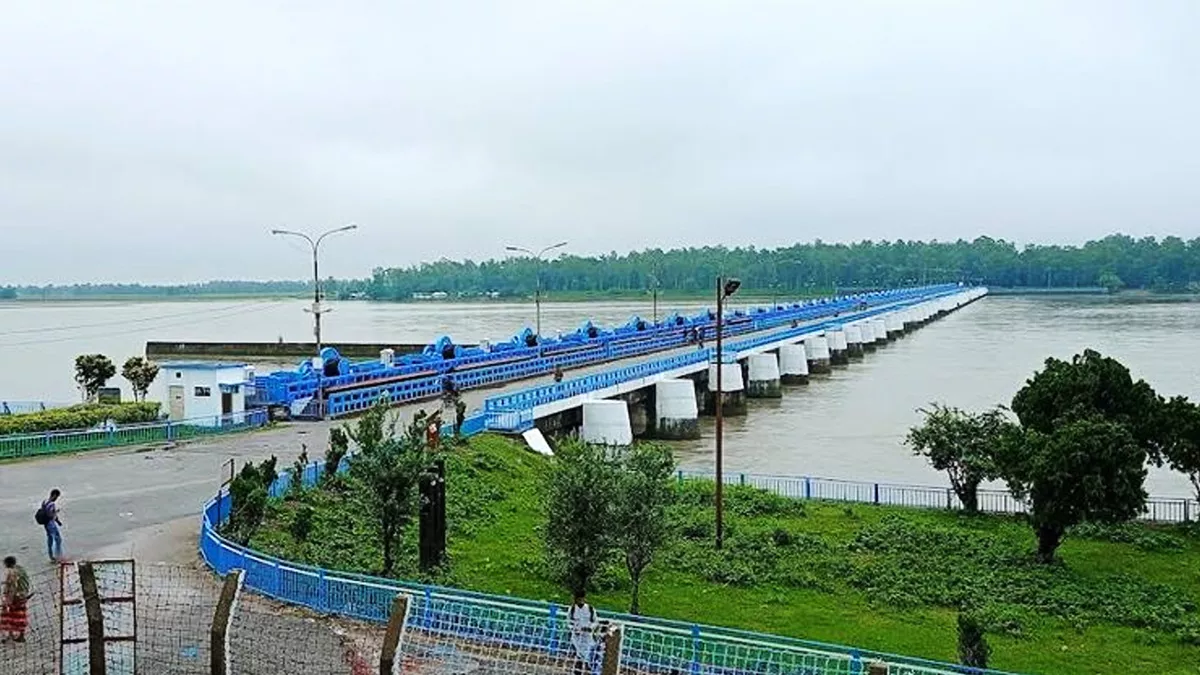  নীলফামারীতে তিস্তা নদীর পানি বৃদ্ধি পেয়েছে। ছবি: বাসস