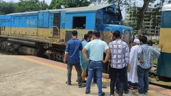 সাড়ে তিন ঘণ্টা পর ফেনী ছাড়ল চট্টগ্রামগামী মেঘনা এক্সপ্রেস ট্রেন