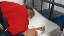 অসুস্থ হয়ে হাসপাতালে দীপু মনি