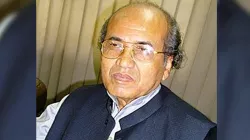 মানুষ রচনা করে মানুষ