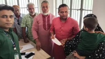সদরঘাট লঞ্চ দুর্ঘটনায় নিহত পরিবারকে আর্থিক সহায়তা