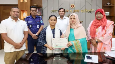 পাঁচ কৃতী খেলোয়াড়কে জেলা প্রশাসকের সম্মাননা