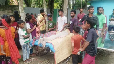 মা ঘুমে, দুই সন্তানের মরদেহ মিলল পুকুরে