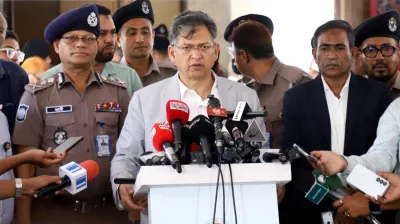 সীমান্তে কাউকে অবৈধভাবে পুশ-ইন হতে দেওয়া হয়নি: স্বরাষ্ট্রমন্ত্রী
