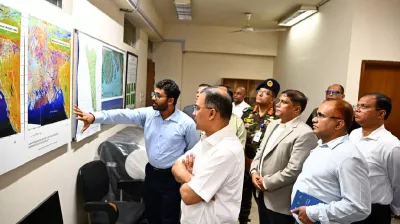 হঠাৎ স্পারসো পরিদর্শনে প্রধানমন্ত্রী