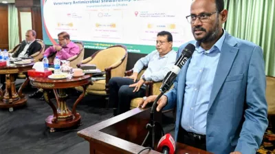 অযৌক্তিক অ্যান্টিবায়োটিক ব্যবহার রোধে সম্মিলিত উদ্যোগ জরুরি: টুকু