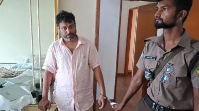 গোপন সুড়ঙ্গ থেকে বিটিএলের মির্জা বাশার গ্রেপ্তার