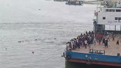 দৌলতদিয়ায় বাস নদীতে পড়ার ঘটনায় মন্ত্রণালয়ের তদন্ত কমিটি