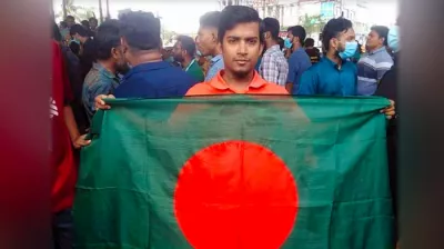 শেখ হাসিনা-কাদেরসহ ১৭৮ জনকে হাজির হতে আদালতের বিজ্ঞপ্তি